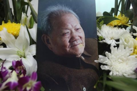 毛泽东卫士长李银桥追悼会28日举行(组图)