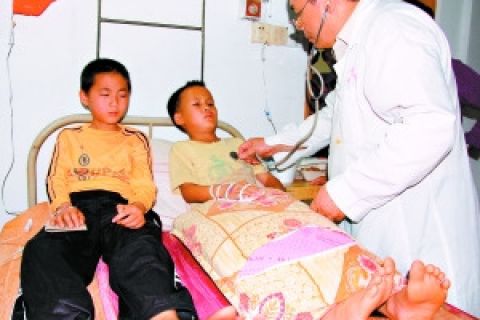 广东揭阳44名小学生接种乙肝疫苗后入院
