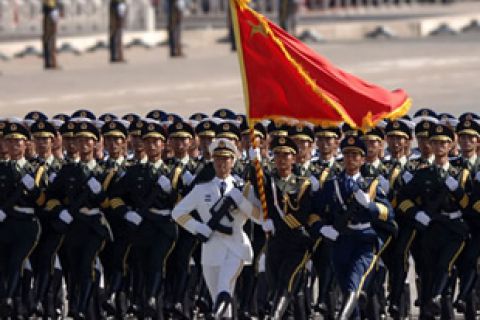 中国：东方主战场 和平捍卫者